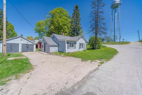 3722 E Onota, Chatham, MI 49816