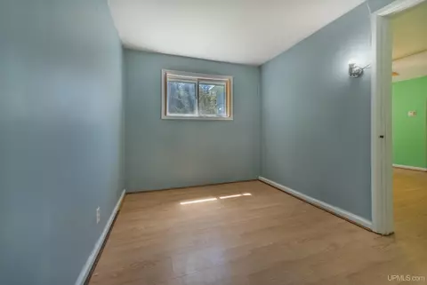 3722 E Onota, Chatham, MI 49816 photo 11