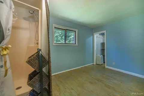 3722 E Onota, Chatham, MI 49816 photo 9