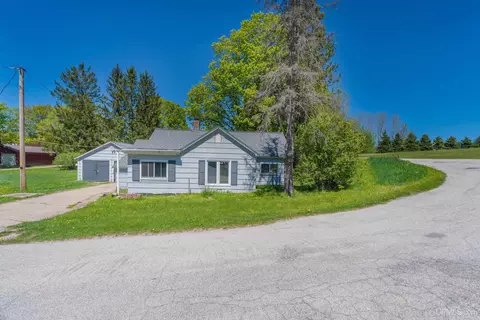 3722 E Onota, Chatham, MI 49816 photo 2