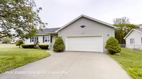 4984 Cactus, Saginaw, MI 48603