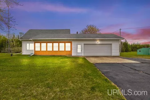1782 H, Bark River, MI 49807