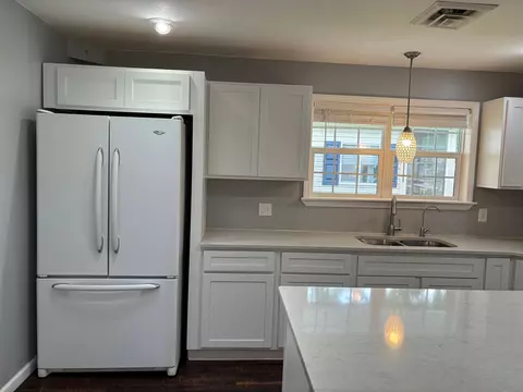 Kitchen - 3214 Elnor, Gladwin, MI 48624 photo 2 of 6