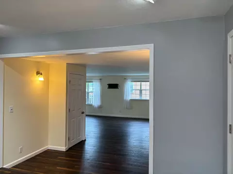 Living - 3214 Elnor, Gladwin, MI 48624 photo 2 of 8