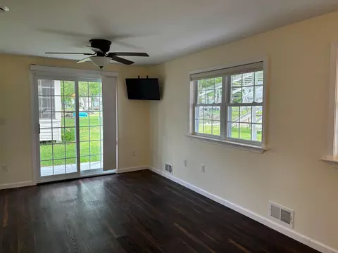 Living - 3214 Elnor, Gladwin, MI 48624 photo 1 of 8