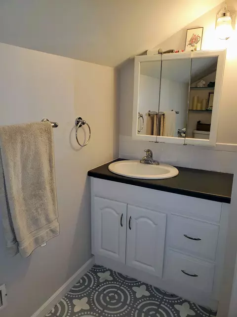 Bath - 3214 Elnor, Gladwin, MI 48624 photo 3 of 4