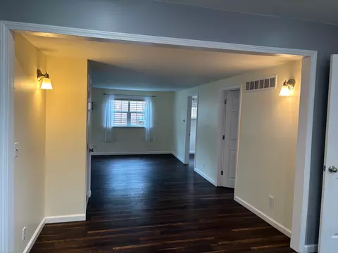 Living - 3214 Elnor, Gladwin, MI 48624 photo 3 of 8