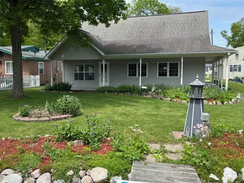 Exterior - 3214 Elnor, Gladwin, MI 48624 photo 3 of 20