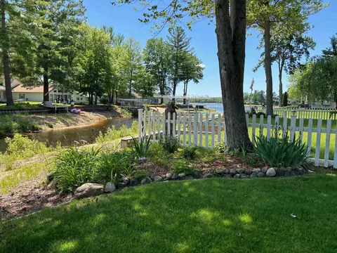 Exterior - 3214 Elnor, Gladwin, MI 48624 photo 9 of 20