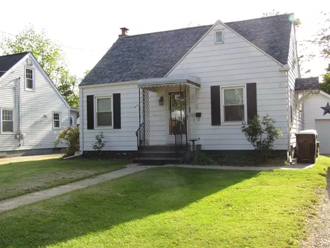 736 State, Adrian, MI 49221