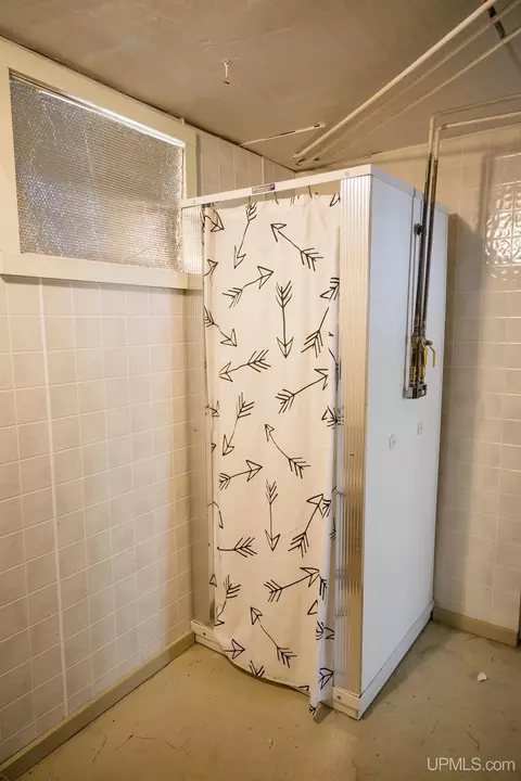 Bath - 1302 N 3rd, Ishpeming, MI 49849 photo 5 of 5