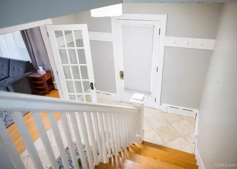 Entry Way - 1302 N 3rd, Ishpeming, MI 49849 photo 6 of 17