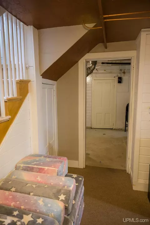 Entry Way - 1302 N 3rd, Ishpeming, MI 49849 photo 17 of 17