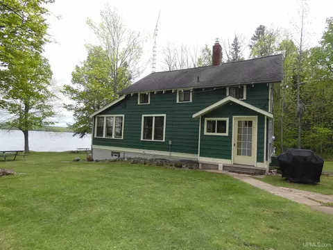 9516 M-64, Marenisco, MI 49947
