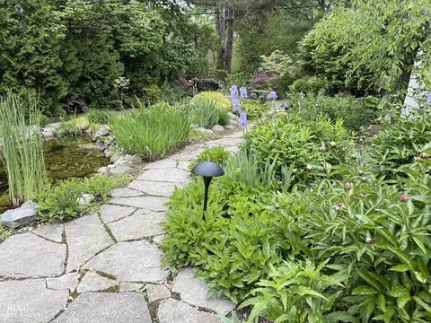 366 Belanger, Grosse Pointe Farms, MI 48236 photo 4