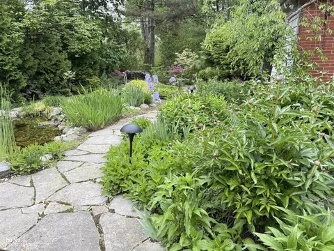 366 Belanger, Grosse Pointe Farms, MI 48236 photo 3