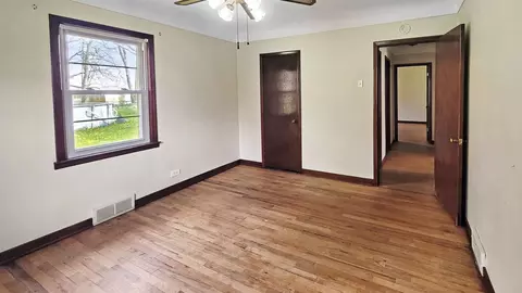 Bedroom - 2127 E Coldwater, Flint, MI 48505 photo 2 of 4