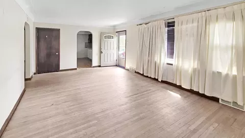Living - 2127 E Coldwater, Flint, MI 48505 photo 2 of 2