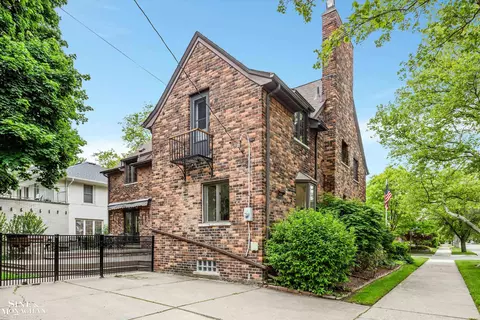 Exterior - 1264 Bedford, Grosse Pointe Park, MI 48230 photo 6 of 12