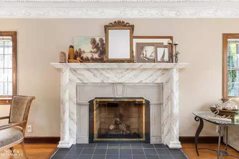 Living - 1264 Bedford, Grosse Pointe Park, MI 48230 photo 3 of 5