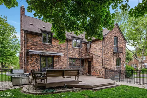 Exterior - 1264 Bedford, Grosse Pointe Park, MI 48230 photo 7 of 12