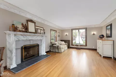 Living - 1264 Bedford, Grosse Pointe Park, MI 48230 photo 2 of 5