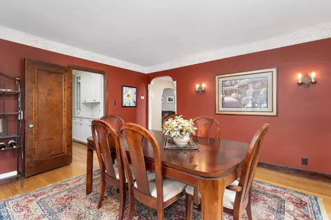 Dining - 1264 Bedford, Grosse Pointe Park, MI 48230 photo 2 of 3