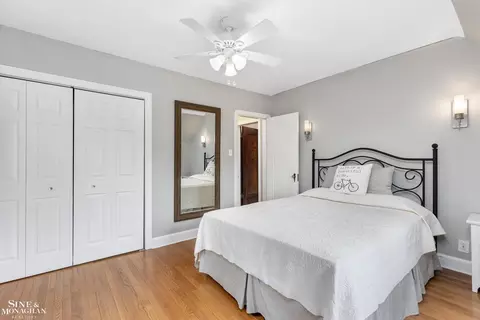 Bedroom - 1264 Bedford, Grosse Pointe Park, MI 48230 photo 2 of 7