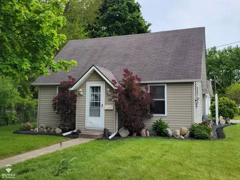 739 Lingle, Owosso, MI 48867