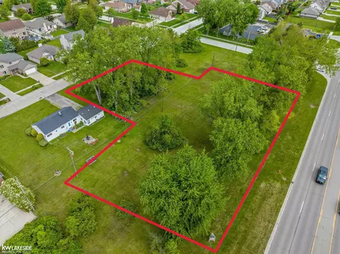 35503 Dodge Park, Macomb, MI 48312