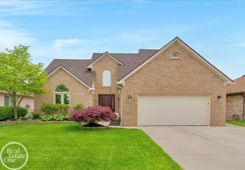 49204 Stratford, New Baltimore, MI 48047