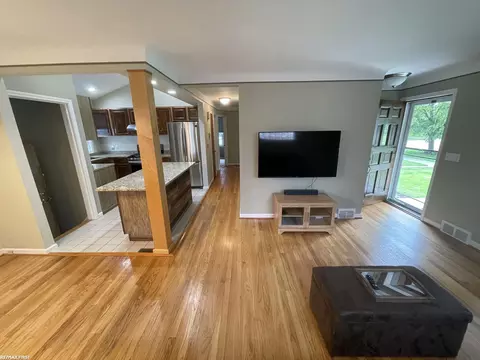 Living - 2029 Manchester, Grosse Pointe Woods, MI 48236 photo 1 of 3