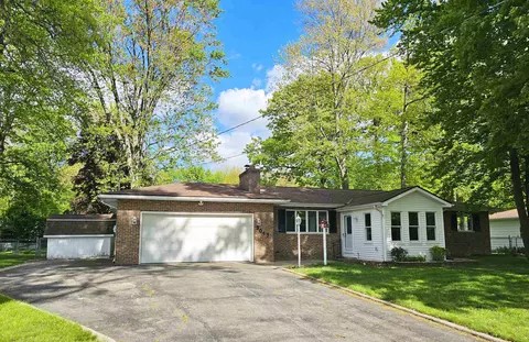 3045 W Birch, Bay City, MI 48706