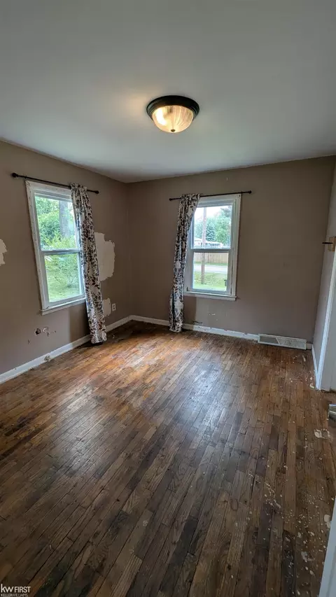 Bedroom - 4045 Hogarth Avenue, Flint, MI 48532 photo 1 of 3