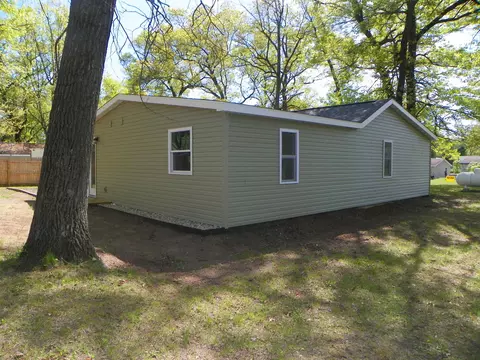 2830 Cathy, Harrison, MI 48625 photo 9