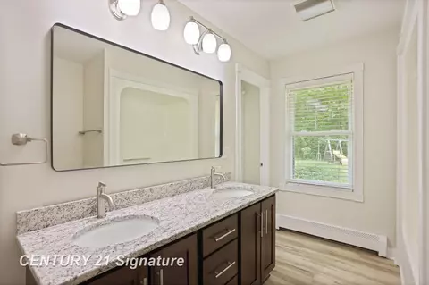 Bath - 4769 S Fordney, Hemlock, MI 48626 photo 1 of 1