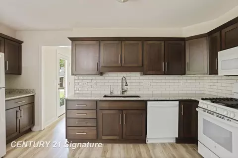 Kitchen - 4769 S Fordney, Hemlock, MI 48626 photo 1 of 1