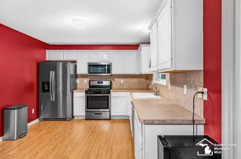 177 W Willis, Saline, MI 48176 photo 16