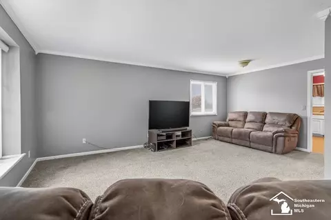 177 W Willis, Saline, MI 48176 photo 5