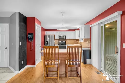 177 W Willis, Saline, MI 48176 photo 9