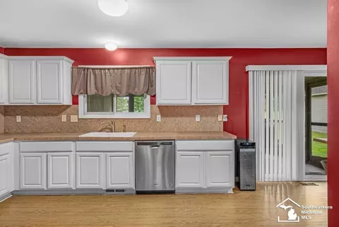 177 W Willis, Saline, MI 48176 photo 13