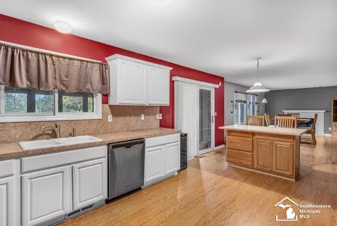 177 W Willis, Saline, MI 48176 photo 14