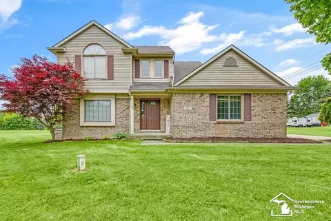 177 W Willis, Saline, MI 48176