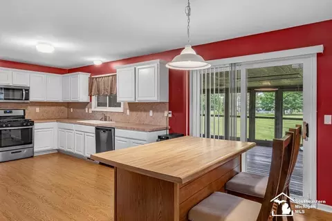 177 W Willis, Saline, MI 48176 photo 11