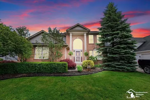 27679 E Mockingbird, Flat Rock, MI 48134