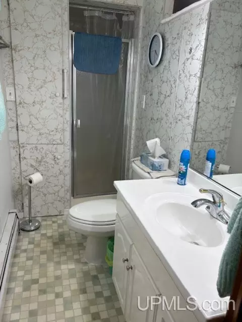 Bath - 406 3rd, Wakefield, MI 49968 photo 1 of 2