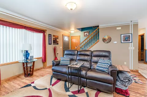Living - 424 Gale, Ithaca, MI 48847 photo 1 of 1