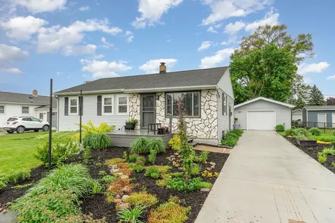 2771 Paradise, Bay City, MI 48708