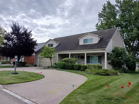 22460 La Von, Saint Clair Shores, MI 48081