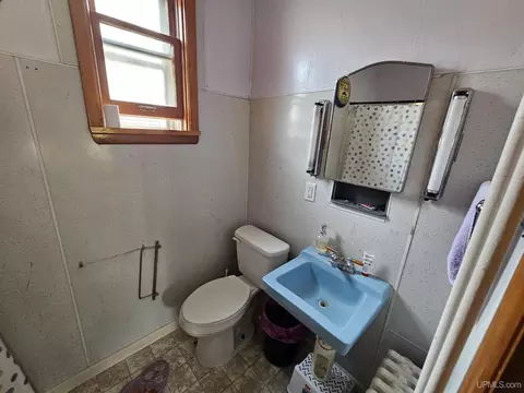 Bath - 709 N Third, Ishpeming, MI 49849 photo 1 of 3